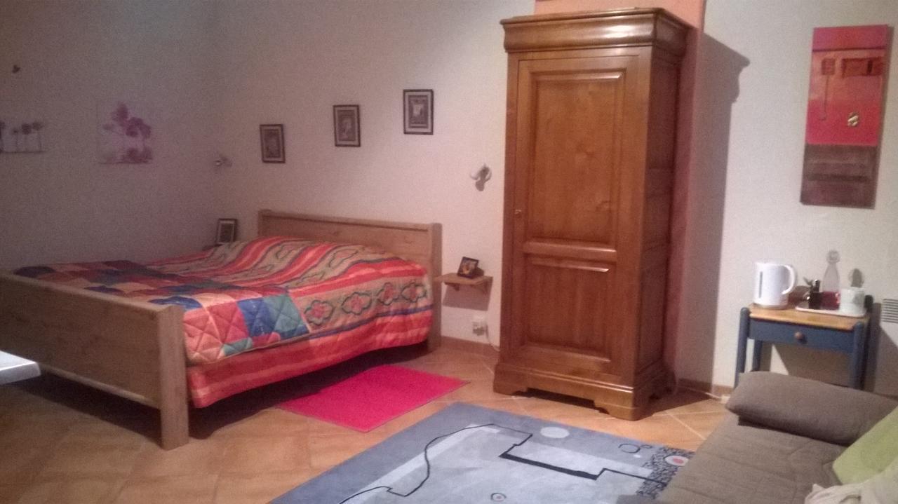 Bernon Le Hameau Aux Escargots B&B 객실 사진